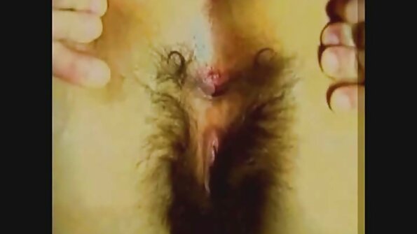 Mršavi azijski anđeo kopulira s bijelim BF-om u spavaćoj sobi srpski domaci porno